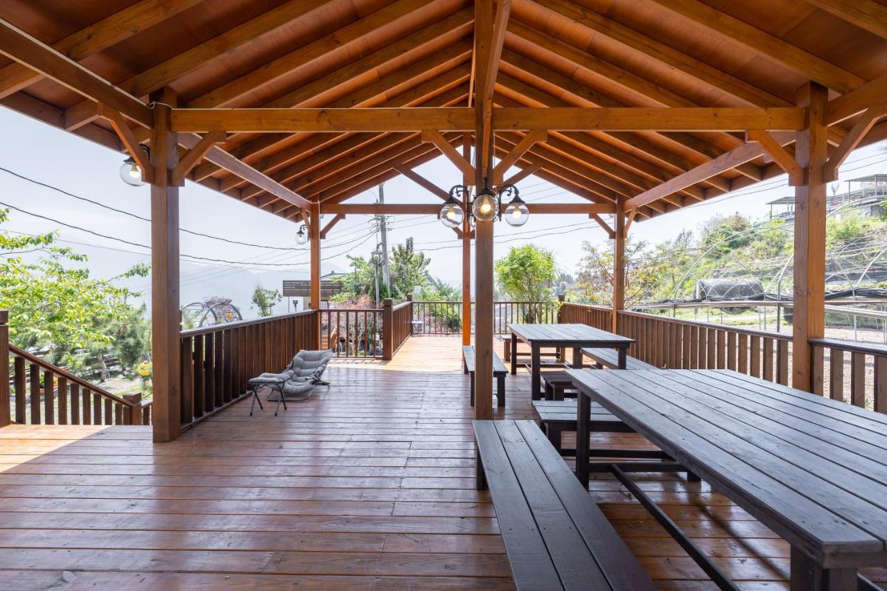 Hua Mu Xing Jing B&B เหรินอ้าย ภายนอก รูปภาพ