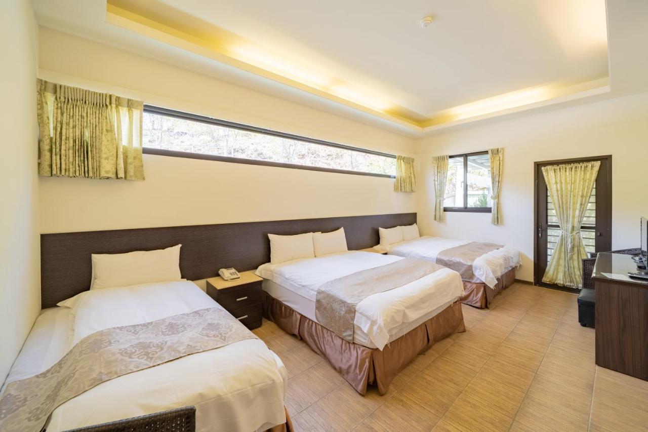 Hua Mu Xing Jing B&B เหรินอ้าย ภายนอก รูปภาพ